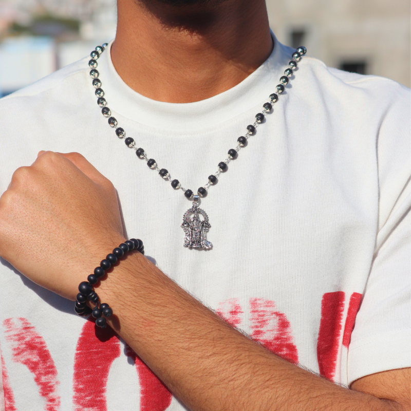 Silver Plated Lord Murugan Pendant with FREE Karungali Stretchable Bracelet