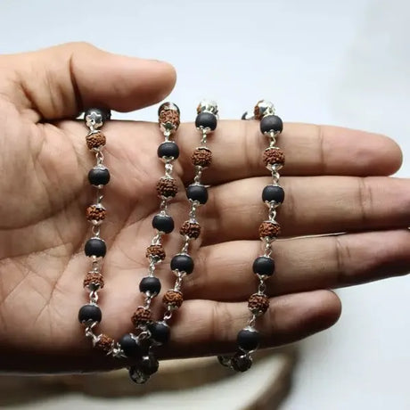 Karungali_Rudraksha_Mala_Silver_Capped_Power_Protection_img-3
